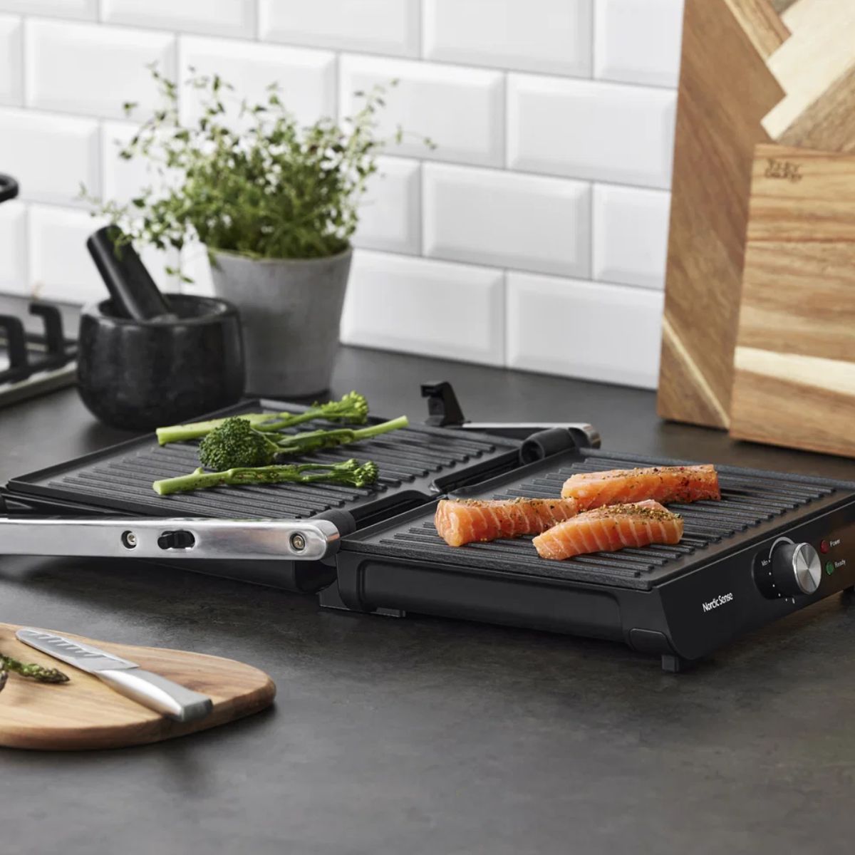 Nordic Sense, Paninigrill 2000 watt m. 180° åbning - Billede 2